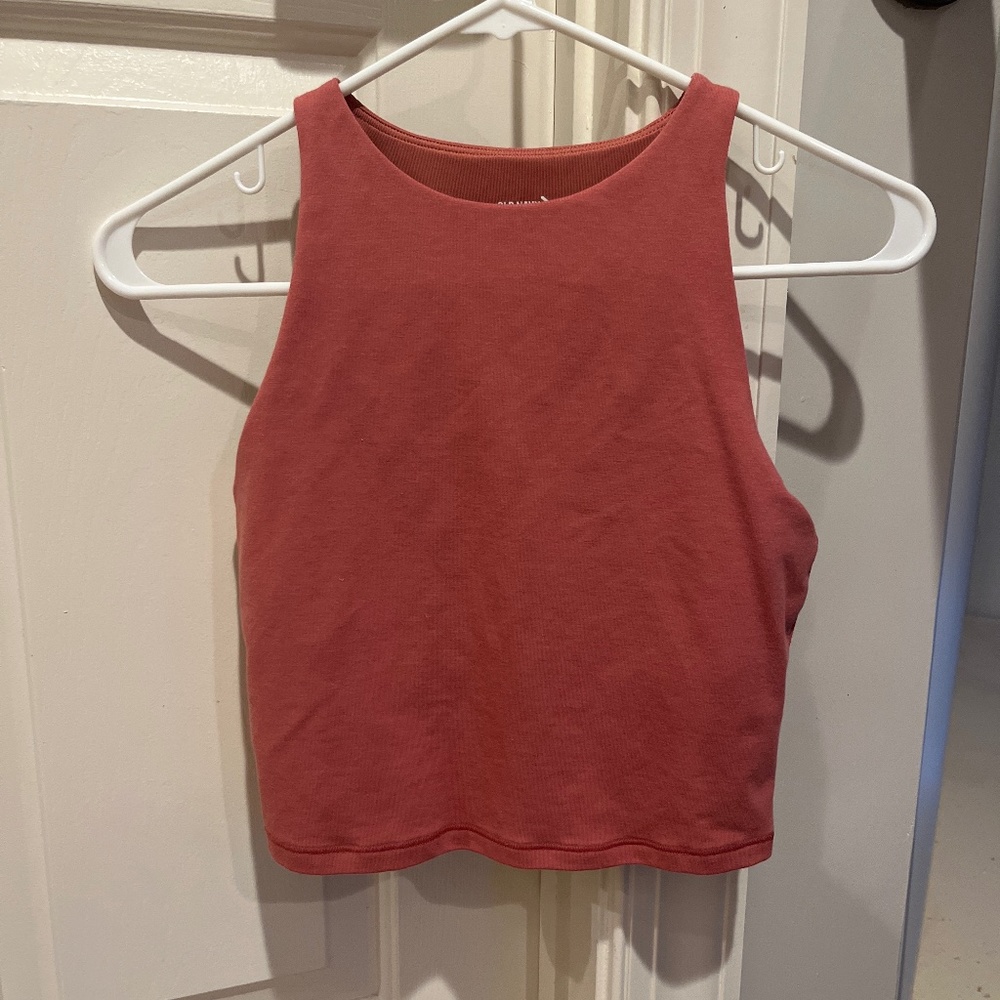 Old navy sports bra/workout crop top